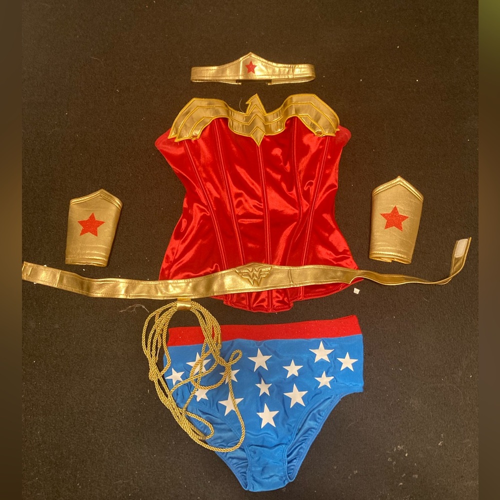 Wonder Woman costume (Full set)